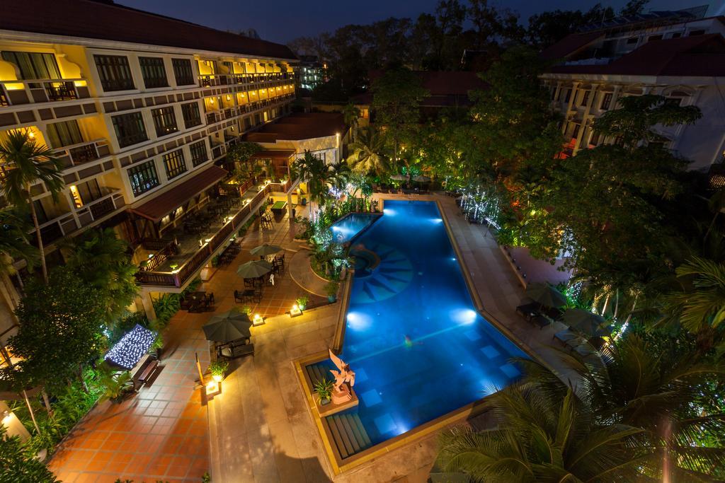 Prince Angkor Hotel & Spa Сиемрип Экстерьер фото